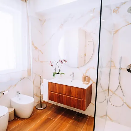 Donna Concetta Seaside