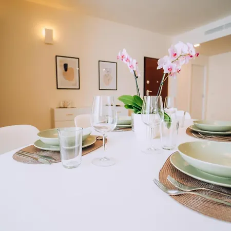 Donna Concetta Seaside